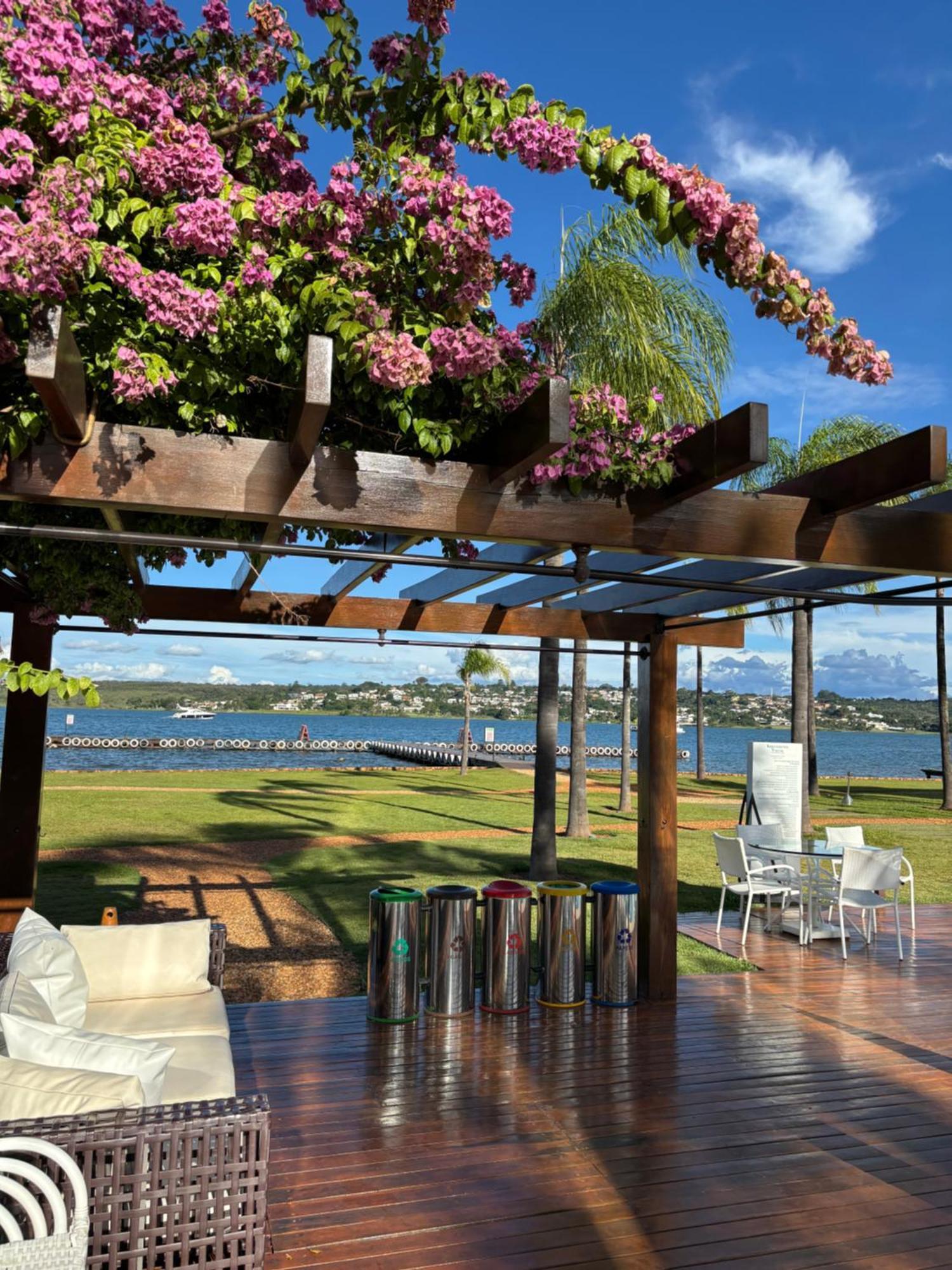 Em Brisas Do Resort